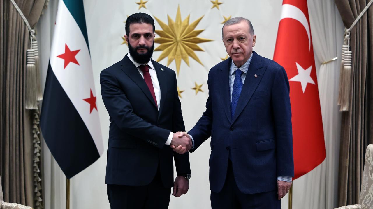 Cumhurbaşkanı Erdoğan Ahmed Şara ile Görüştü