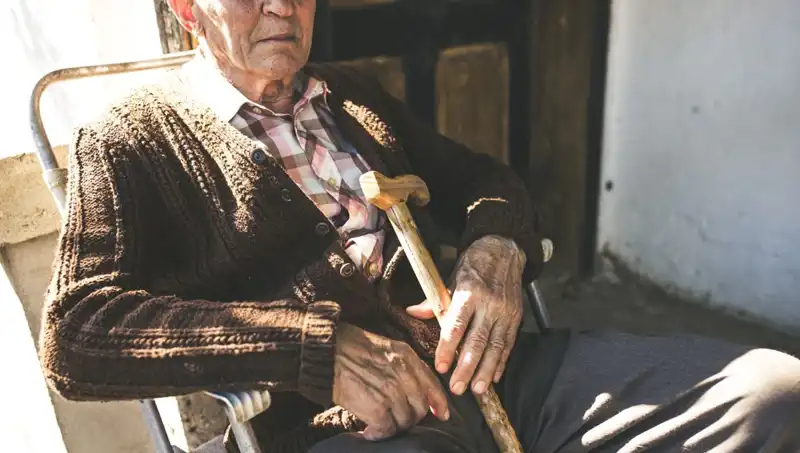 Yalnızlık ve İlgi Eksikliği: 100 Yaşlıdan 16'sı Depresyonla Mücadele Ediyor