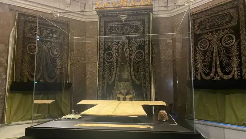 Hırka-i Şerif Ziyareti: Binlerce Yılın Mirası Yeniden Açılıyor