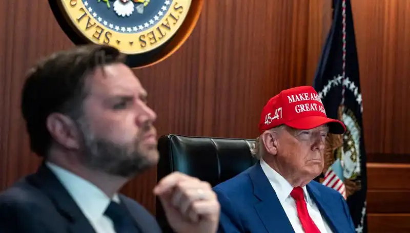 Trump’ın Azil Tasarısı Reddedildi: Siyasi Arenada Yeni Gelişmeler