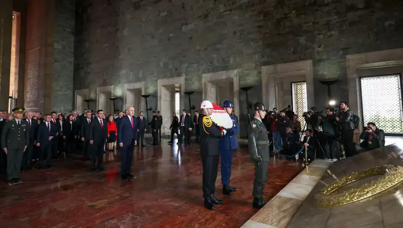 Devlet Erkanının Anıtkabir Ziyareti: Tarihi Anların Yaşandığı Gün