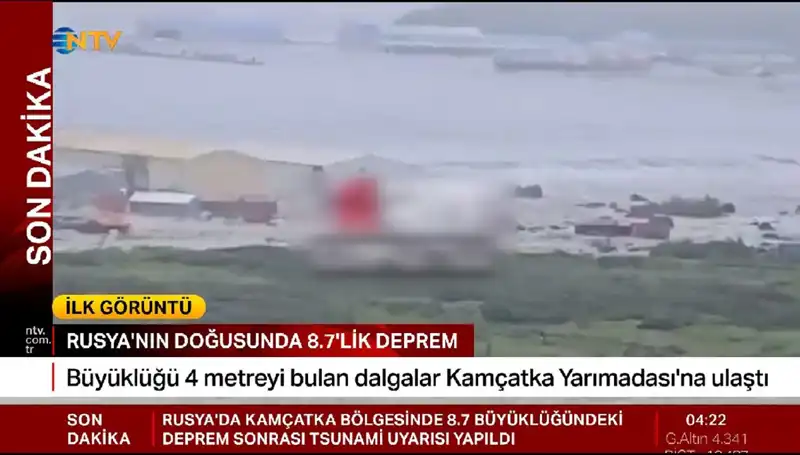 Kamçatka Kıyılarında İlk Tsunami Dalgaları: Doğa'nın İhtişamı ve Tehlikesi