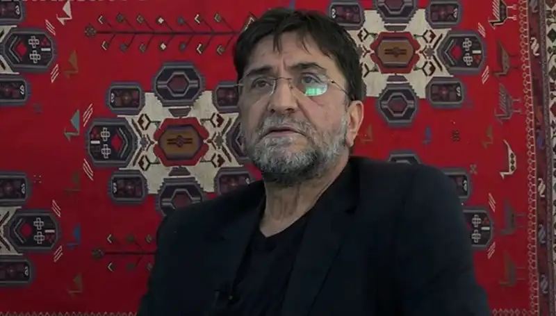 Gazeteci Nihat Genç Hayatını Kaybetti: Medya Dünyasında Derin Bir Sarsıntı